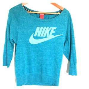 Quarter sleeve NIKE top✌️